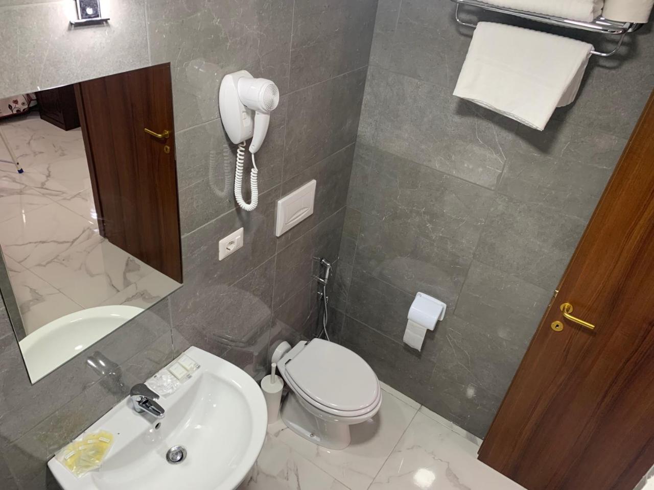 Serena House Roma Ngoại thất bức ảnh